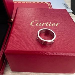 Cartier
Cartier Love 18k White Gold Band Ring Size 49